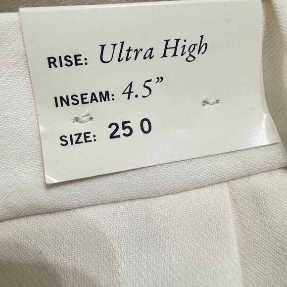 Abercrombie & Fitch Sloane Curve Love Shorts 25 0 Cream New Pleated High Rise - Picture 10 of 11